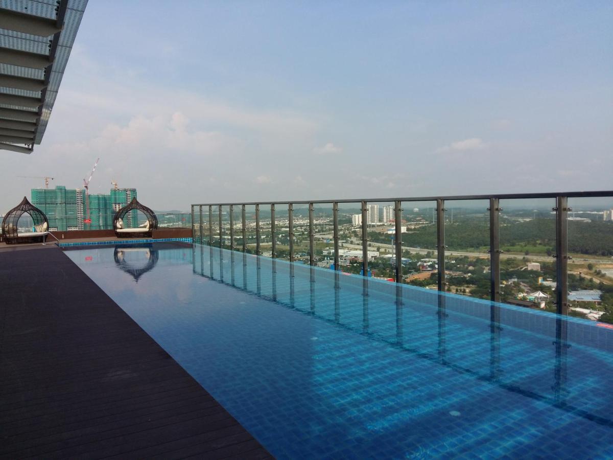 Afiniti Residence At Legoland Medini Нусаяя Екстер'єр фото